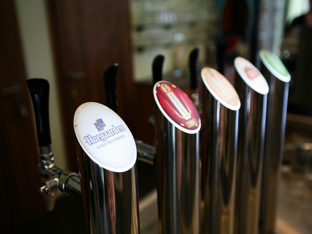 Nad Kralovnou Hotel & Restaurant Prag Eksteriør billede
